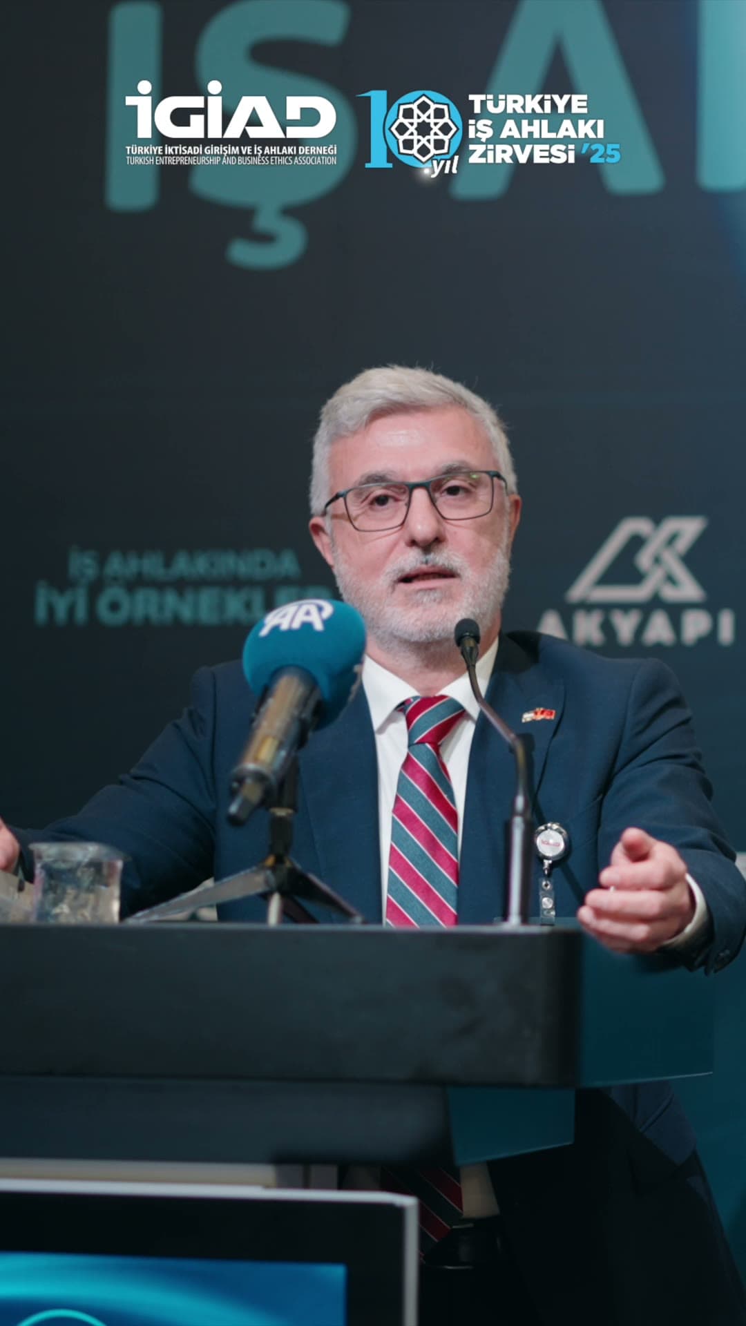 İGİAD — Gün Sonu kapak karesi